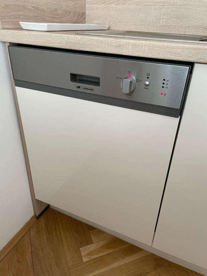 Cozy City Apartment Near City Center Wenen Buitenkant foto